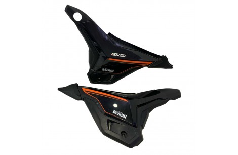 TAPAS LATERALES CUBRE BATERIA RKS SPORT 150 PAR TAPAS LATERALES CUBRE BATERIA RKS SPORT 150 PAR