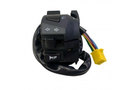COMANDO IZQUIERDO GIXXER 150 LUCES CARBURADA HQ COMANDO IZQUIERDO GIXXER 150 LUCES CARBURADA HQ