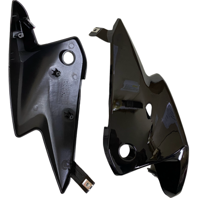 TAPAS LATERALES CUBRE FOCO INVICTA 150 2012 / 2013 NEGRO TAPAS LATERALES CUBRE FOCO INVICTA 150 2012 / 2013 NEGRO