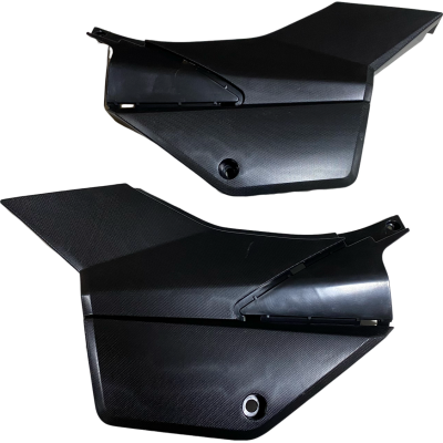 TAPA CUBRE BATERIA TX 150 NEGRO PAR KEEWAY RENT TAPA CUBRE BATERIA TX 150 NEGRO PAR KEEWAY RENT