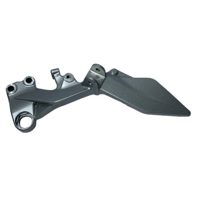 SOPORTE PEDALIN DELANTERO DERECHO DUKE 200 KTM MODELO VIEJO ORIGINAL CM