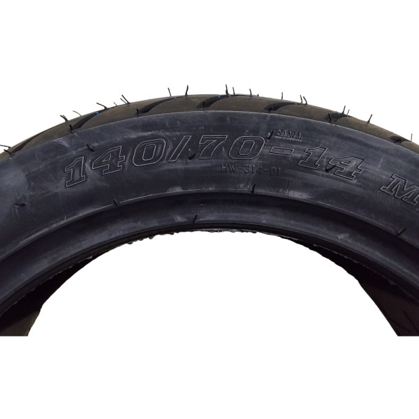 NEUMATICO CALLE CIUDAD 140/70 - 14 TL SEIPRO TIRES